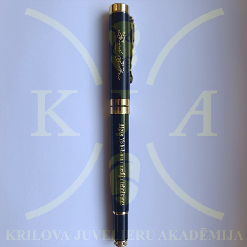 GRAVĒŠANA UZ PILDSPALVĀM